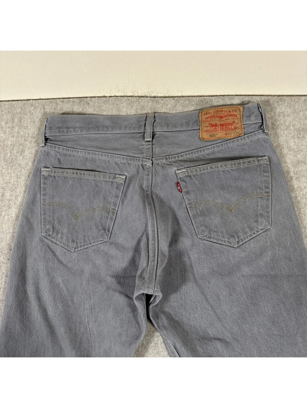 LEVI'S 501 Original Fit Jeans Men's 34 (32x31) Button Fly Gray Cotton Denim